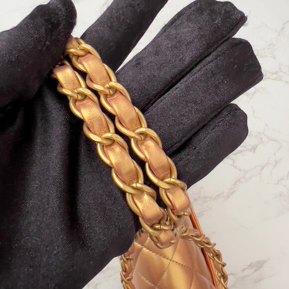 Chanel Metallic Lambskin Quilted Medium Double Flap Golden - Picture 9 of 12